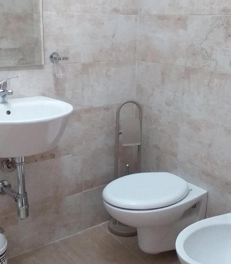 לינה וארוחת בוקר קאפוטרה Il Vecchio Ginepro מראה חיצוני תמונה